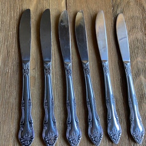 Vintage Rogers stainless steel knives (6)