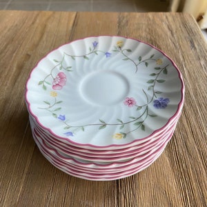Set of Johnson Bros Summer Chintz saucers (9)