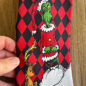Vintage Dr Seuss The Grinch Christmas necktie