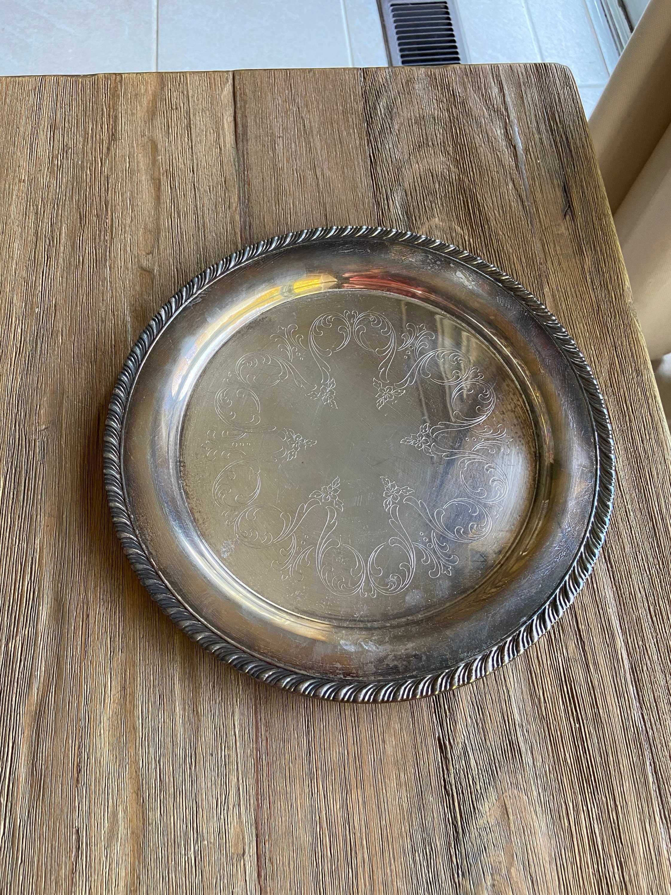 Vintage Oneida Silver Plated Round Tray - Etsy Vintage Oneida Silver Plated Round Tray - Etsy