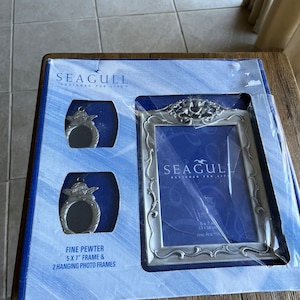 Vintage Seagull Cherubs pewter picture frames in original box