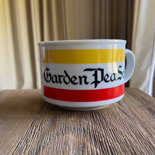 Vintage garden pea soup mug