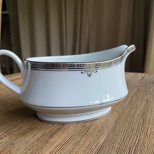 Vintage Noritake Buckingham Platinum gravy boat