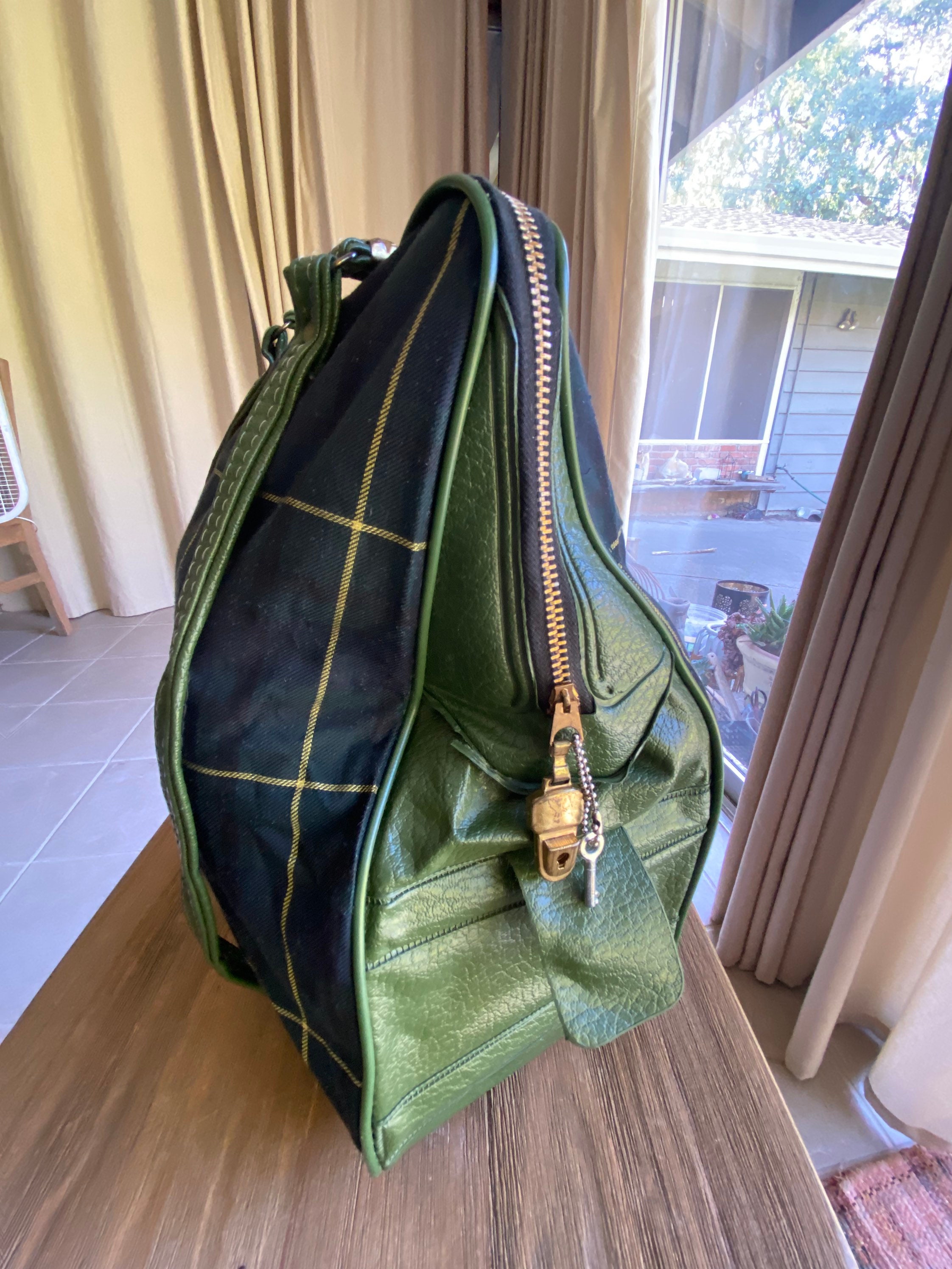 Vintage plaid tote with lock | Etsy