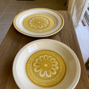 Vintage yellow flower shallow bowl and platter
