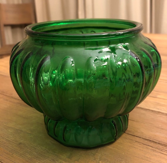 Vintage Emerald Green Ribbed Vase Etsy