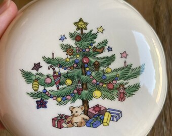 Vintage Christmas porcelain box