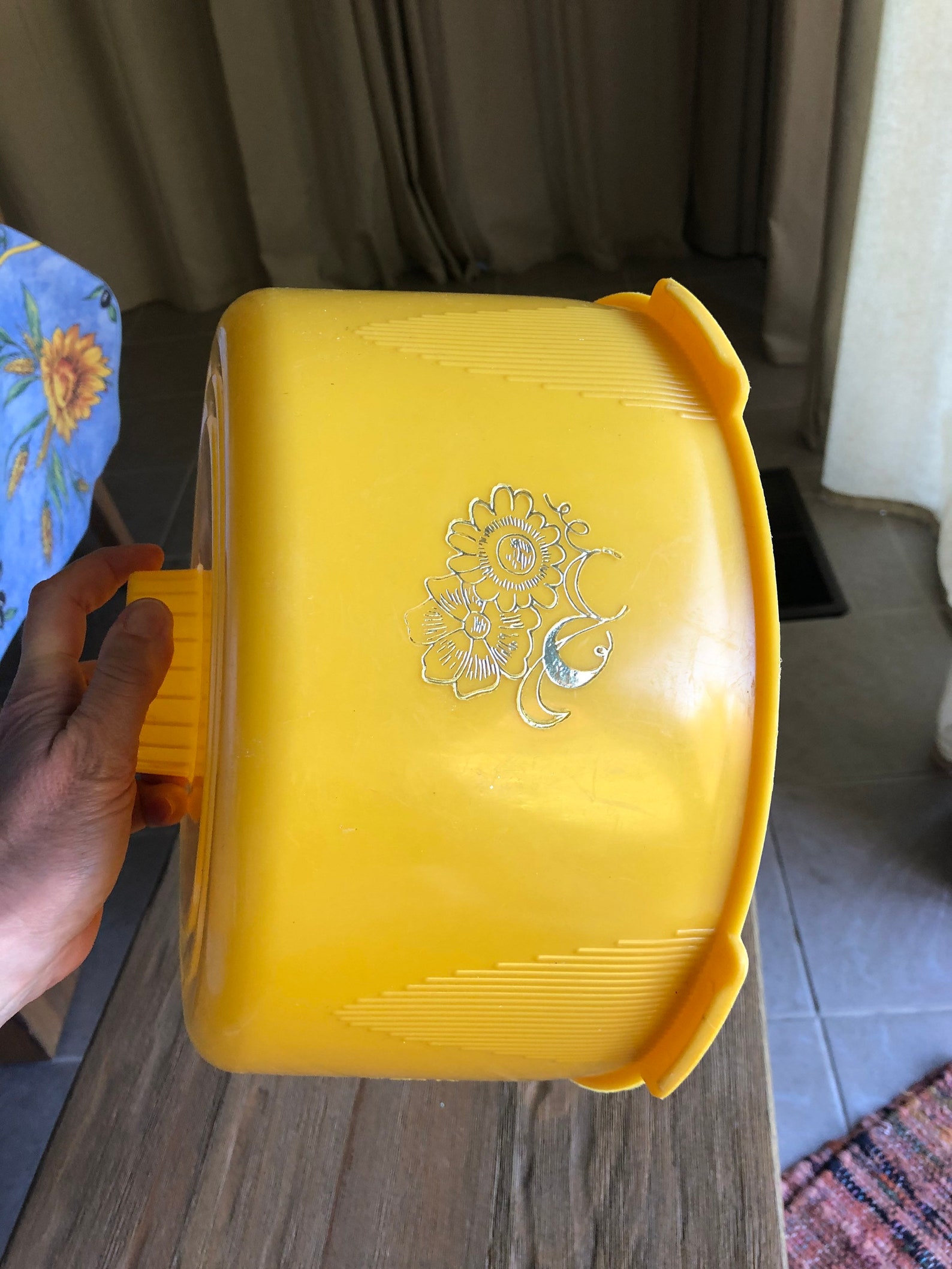 Vintage plastic cake plate with cover Etsy