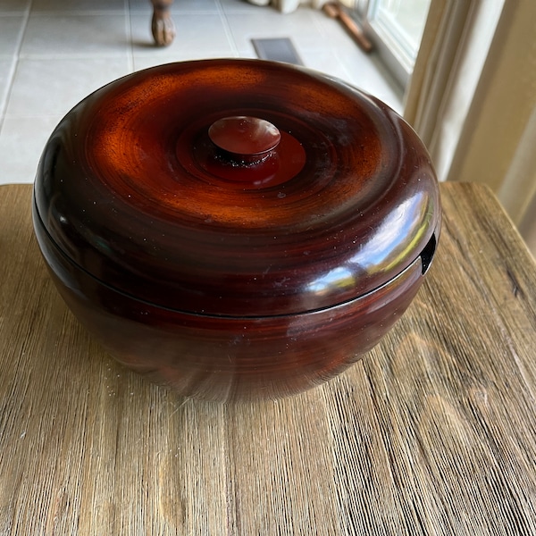 Vintage Lacquered Japanese Rice bowl