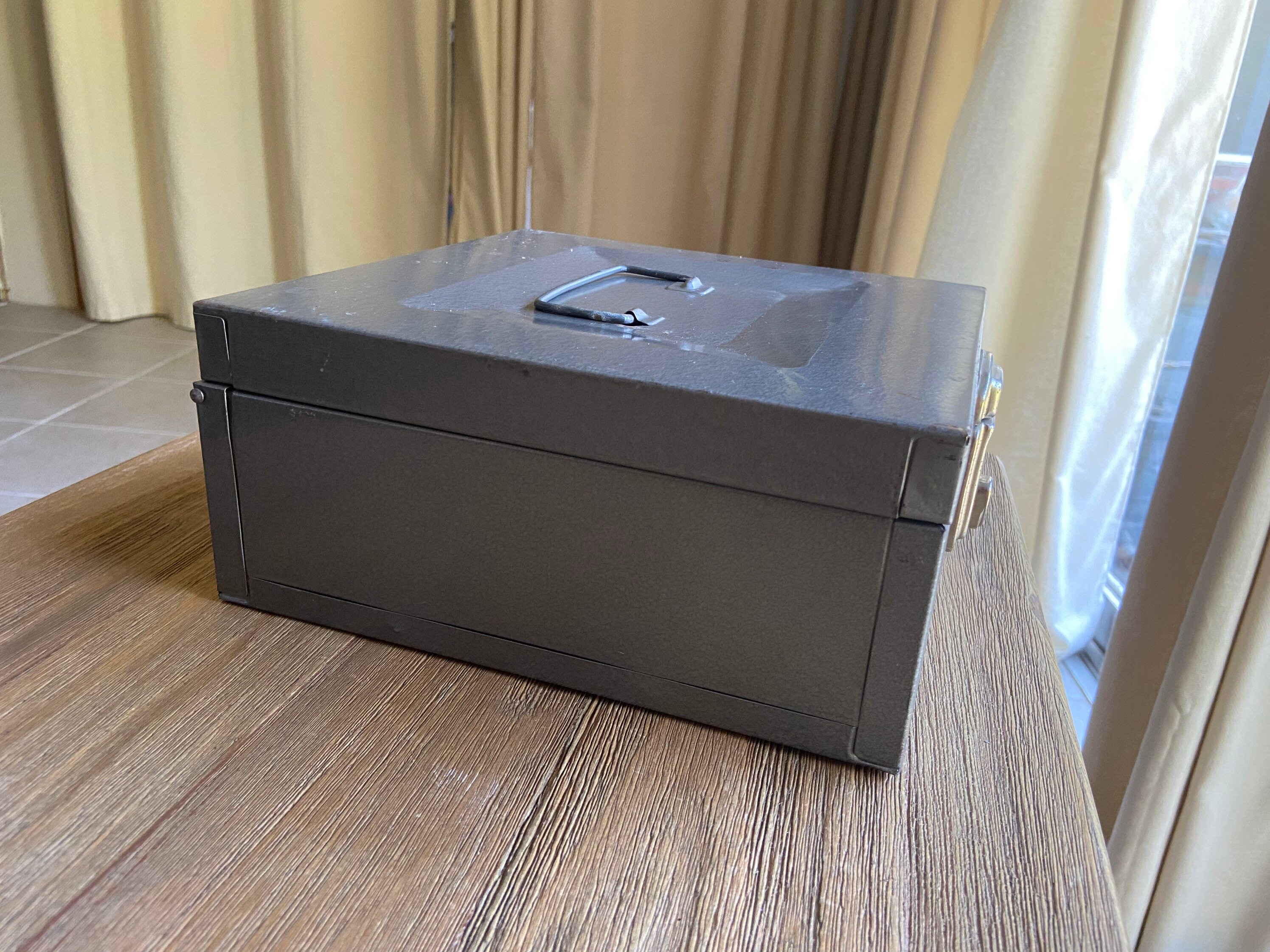 Vintage porta file box Etsy