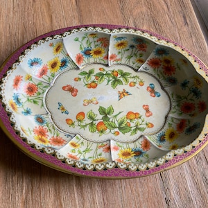 Vintage Daher tin tray