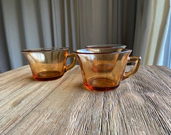 Vintage Cambridge glass amber glass cups (3)