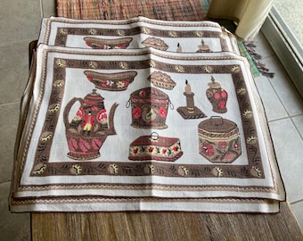 Vintage Linen placemats (4) with napkins (4)