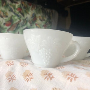 Vintage milk glass cups (4)