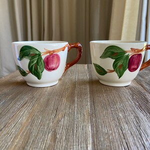 Vintage Franciscan apple cups (2)