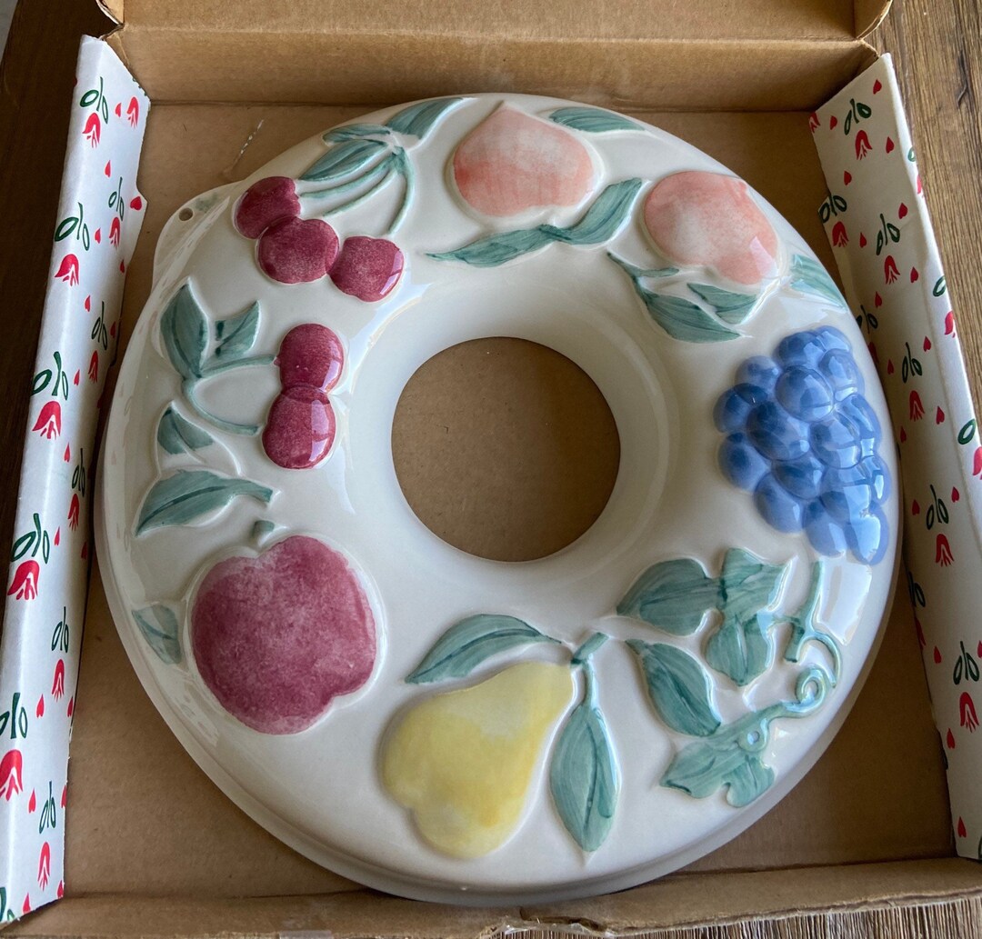 Vintage Ceramic Shortbread Ring - Etsy