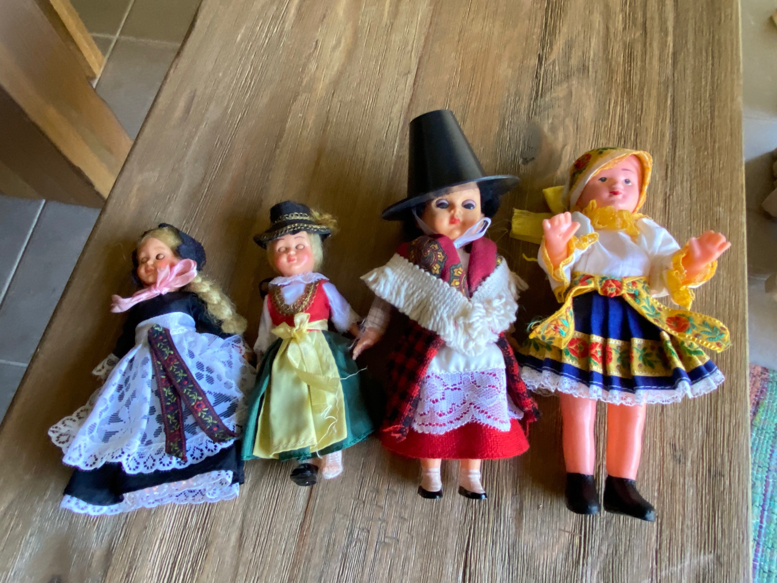 Lot De 4 Poupées Anciennes En Plastique – Années 80/90, Idéal Pour Collection Ou Jeu Enfant 8-11 Ans