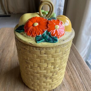 Vintage fruit basket cookie jar