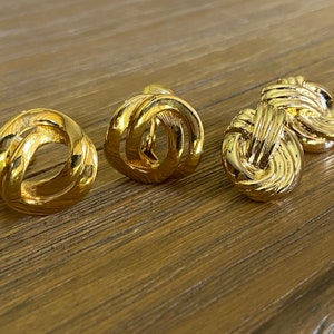 Vintage gold tone clip on earrings