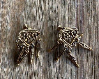 Vintage gold tone chandelier earrings