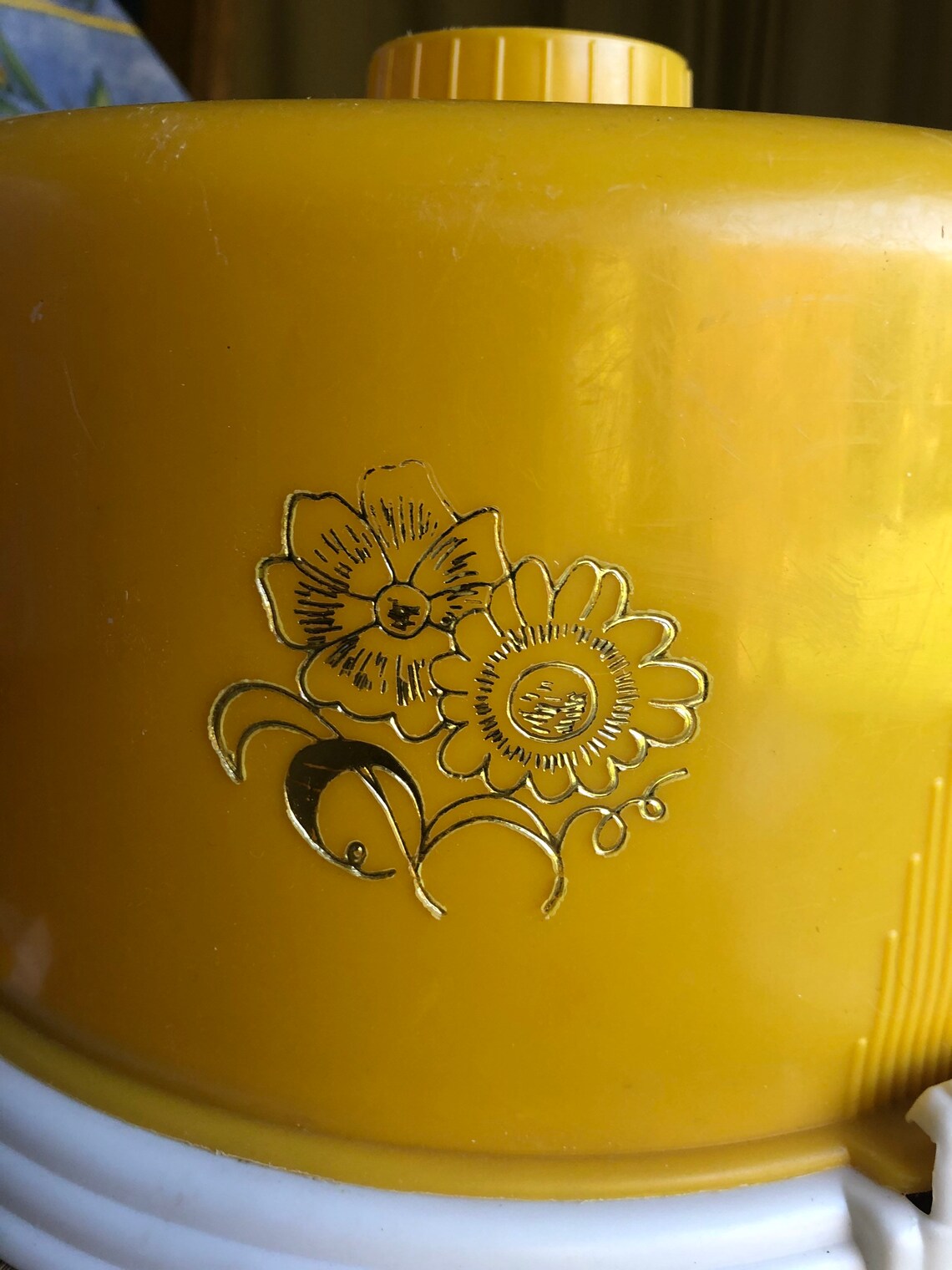 Vintage plastic cake plate with cover Etsy