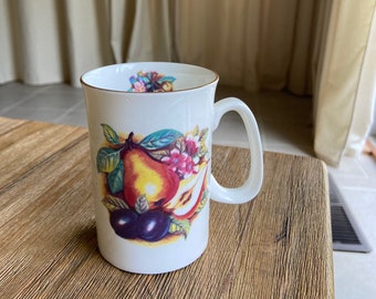 Vintage fruits mug