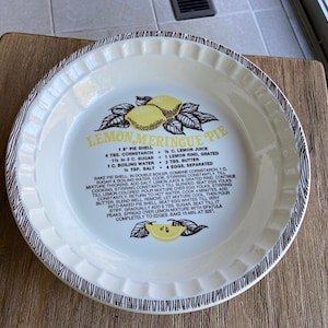Vintage Lemon meringue pie dish
