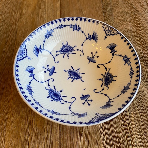 Vintage Delft Furnivals bowl