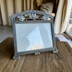 Vintage floral picture frame