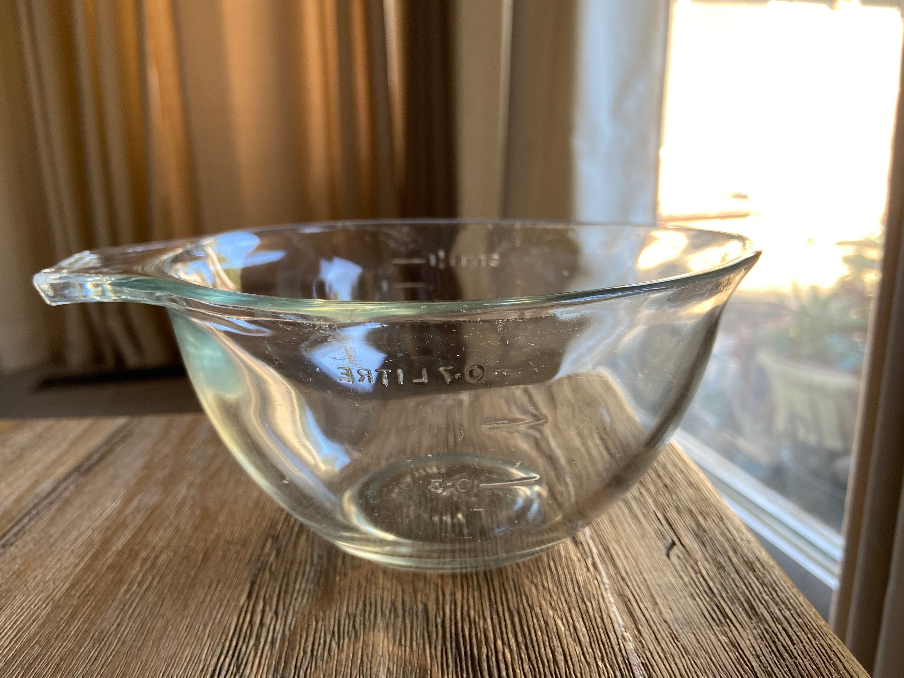 Rare Vintage Pyrex 8 Cup Clear Measuring Bowl Red Lettering Model 564  Corning NY USA 2 Liter Capacity Extra Large Mixing Bowl 