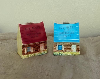 Vintage mortgaged House salt and pepper shakers