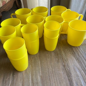 Vintage Peoria Plastic yellow cups