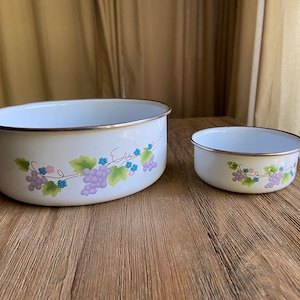 Vintage enameled bowls