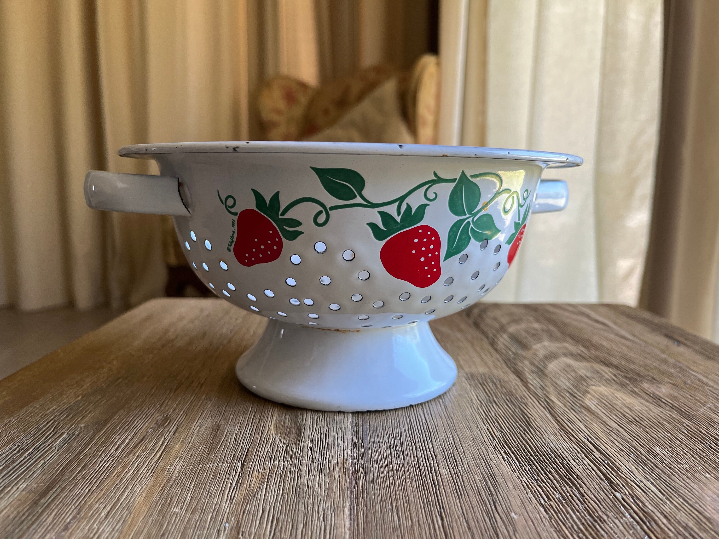 Vintage 1983 Teleflora Strawberry Metal Colander - Etsy