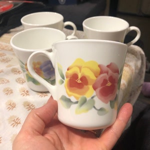 Vintage Corning Summer blush cups (4)