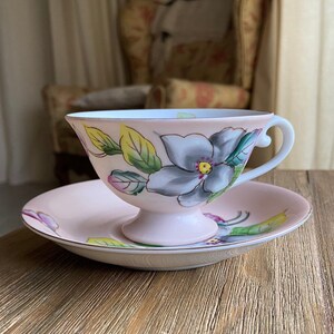 Vintage Handpainted Japanese tea cup (pink with flower )