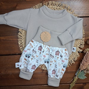Baby set/gender neutral/various sizes/sweater waffle jersey crema/pants jersey farm/birthday gift/baby shower image 1