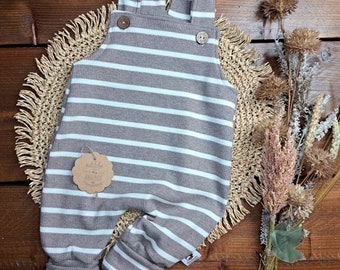 Baby Latzhose/verschiedene Größen/genderneutral/Ribjersey taupe meliert/weiß gestreift/Geschenk zur Geburt /Babyparty/HomecomingOutfit