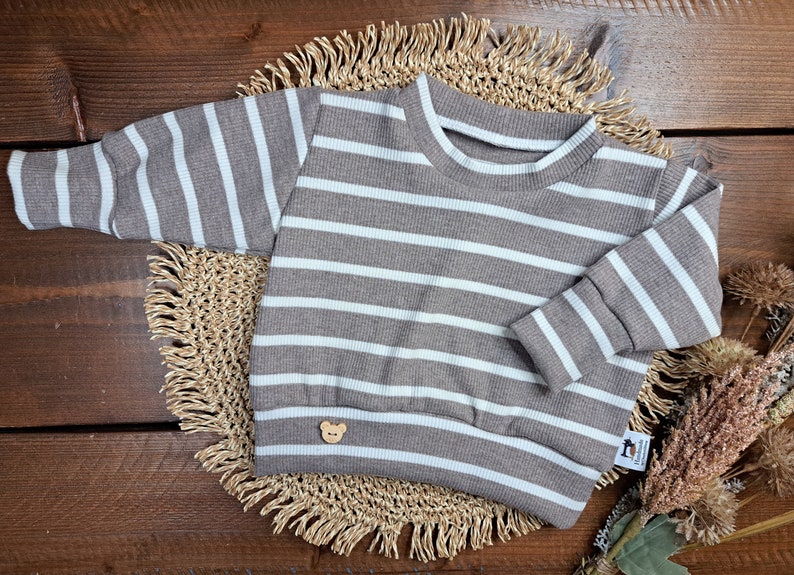 BabySet/genderneutral/verschiedene Größen/Sweater Rippjersey taupe/weiß gestreift/Pumphose Waffeljersey crema/Geschenk zur Geburt/Babyparty nur Sweater