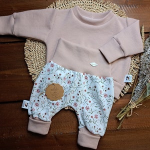 Baby Kinder Set/verschiedene Größen/Mädchen/Sweater Waffeljersey rose'/Pumphose Jersey Blümchen/Geschenk zur Geburt/Babyparty/Homecoming Bild 2