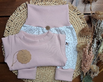 Baby/ Mädchen Set/ verschiedene Größen/ Langarmshirt Rippjersey rose'/ Pumphose Jersey  beige Blümchen / Geschenk zur Geburt/Mädchenoutfit