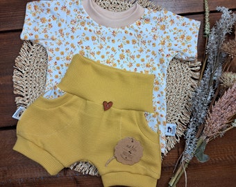 Baby Sommer Set/verschiedene Größen/Mädchen/Kurzarmshirt Jersey Blümchen/Pumphose kurz WaffeljerseyKamille/Geschenk zur Geburt/ Sommeroutfit