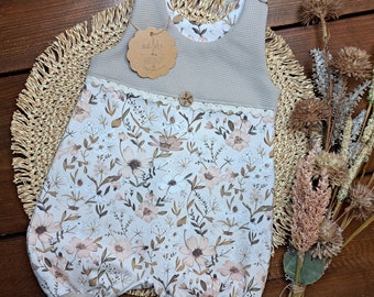 Baby Strampler/Romper/verschiedene Größen/Waffeljersey beige/Jersey Vintage Bloom/Geschenk zur Geburt/Babyparty/Homecoming Outfit/Einteiler