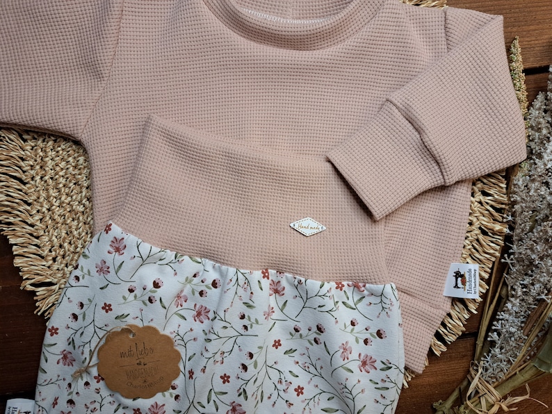 Baby Kinder Set/verschiedene Größen/Mädchen/Sweater Waffeljersey rose'/Pumphose Jersey Blümchen/Geschenk zur Geburt/Babyparty/Homecoming Bild 6