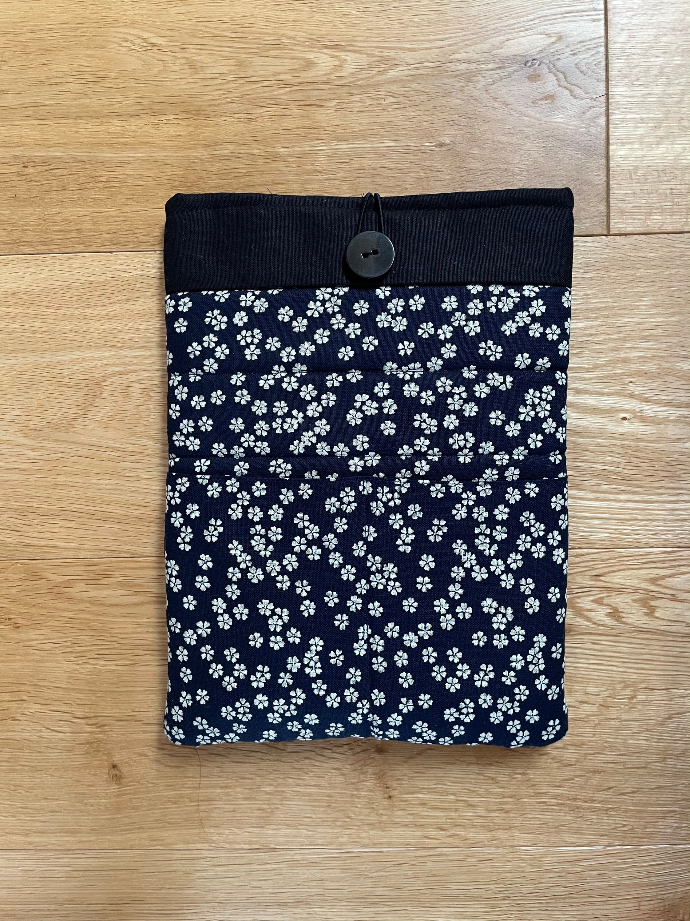 Custom made quilted laptop sleeve UK with twin pockets. Just Etsy