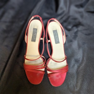 vintage Classiques Entier rouges à brides talons Taille 8B | Sandales habillées en cuir italien de 20 cm (8 po.) | Talons de 3 pouces