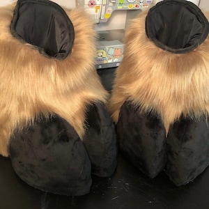 Feet Hooves Foam Base Pattern