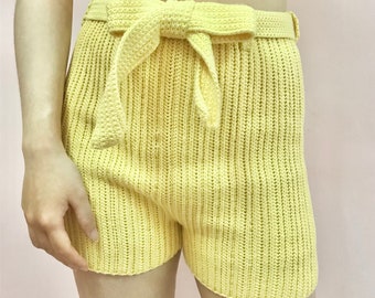 Crochet Shorts Pattern, Crochet Tie Bow Ribbed Shorts for beginners pattern, Easy High Waist crochet Shorts pattern