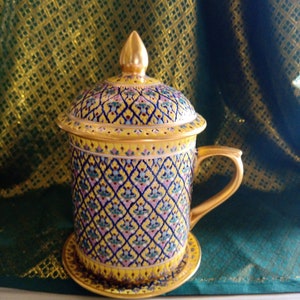 Antique porcelain coffee tea mug Nordic style of Thai benjarong handpaint  in silk box gift and decorative