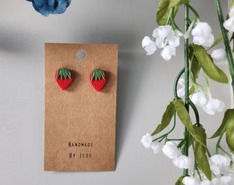 Orecchini a perno a forma di fragola / Orecchini fatti a mano / Clay Tree Co.